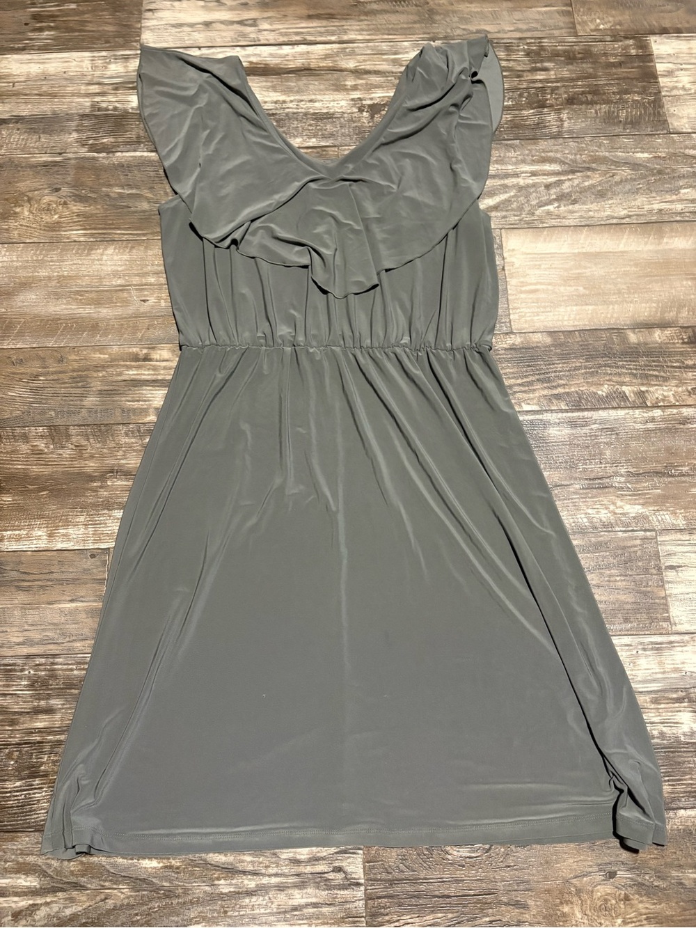 Sleeveless Ruffle V-Neck Women's Dress in Olive